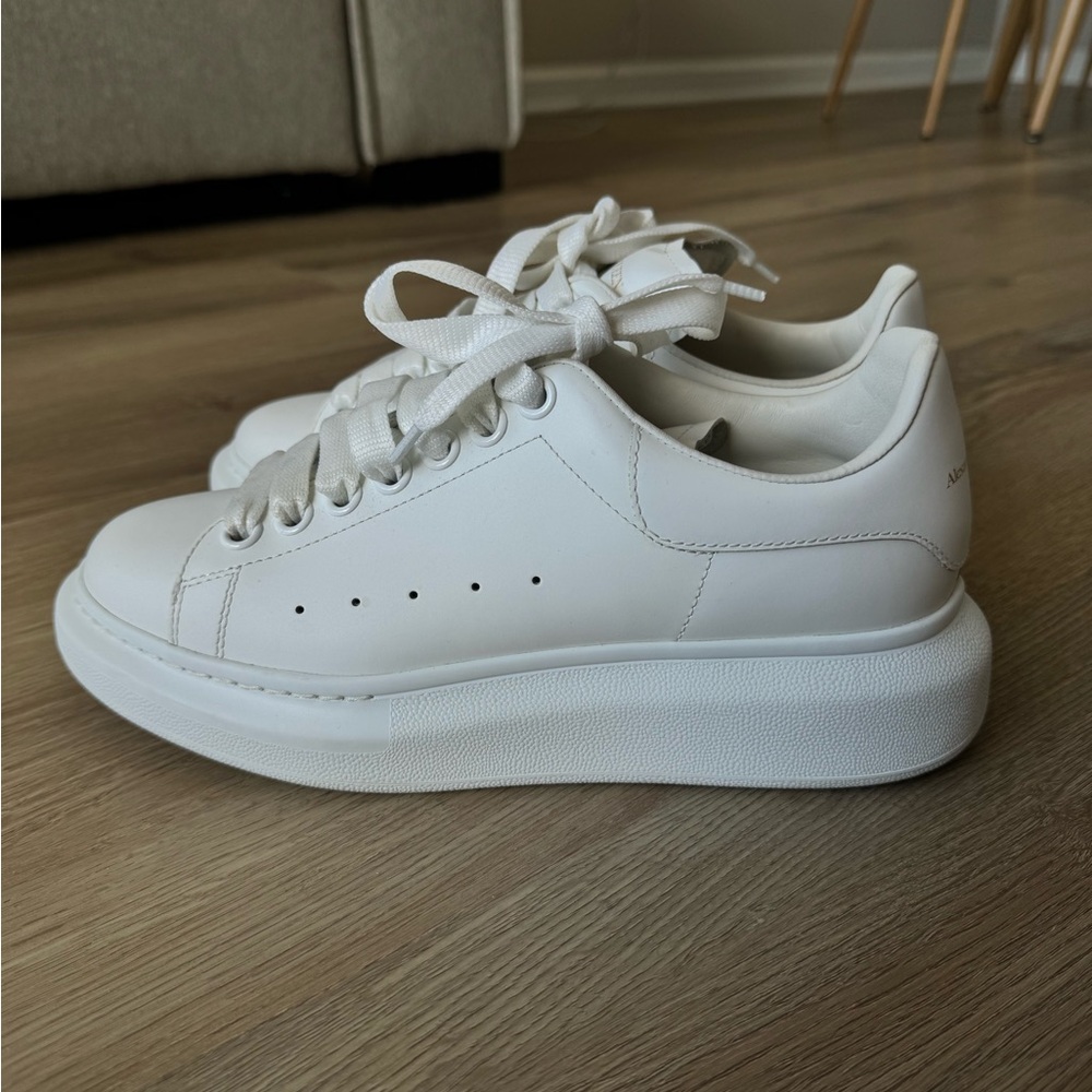 Alexander McQueen Oversized Sneaker